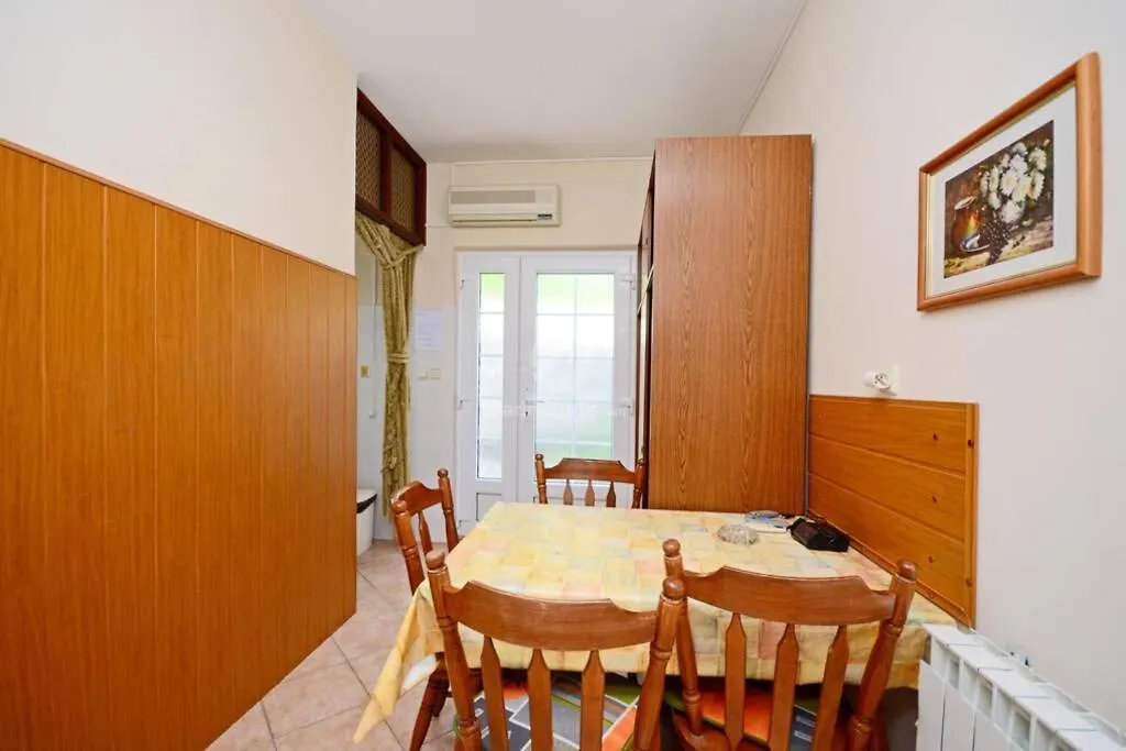 Adriatic Apartman A4 -Rab Kampor